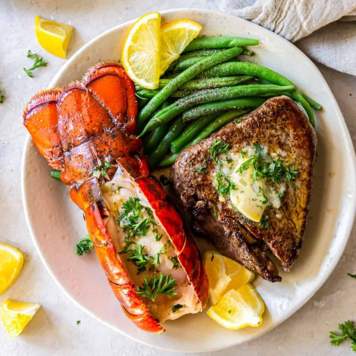Get FREE Wagyu beef - Buy 15 Lbs Live Maine Lobsters