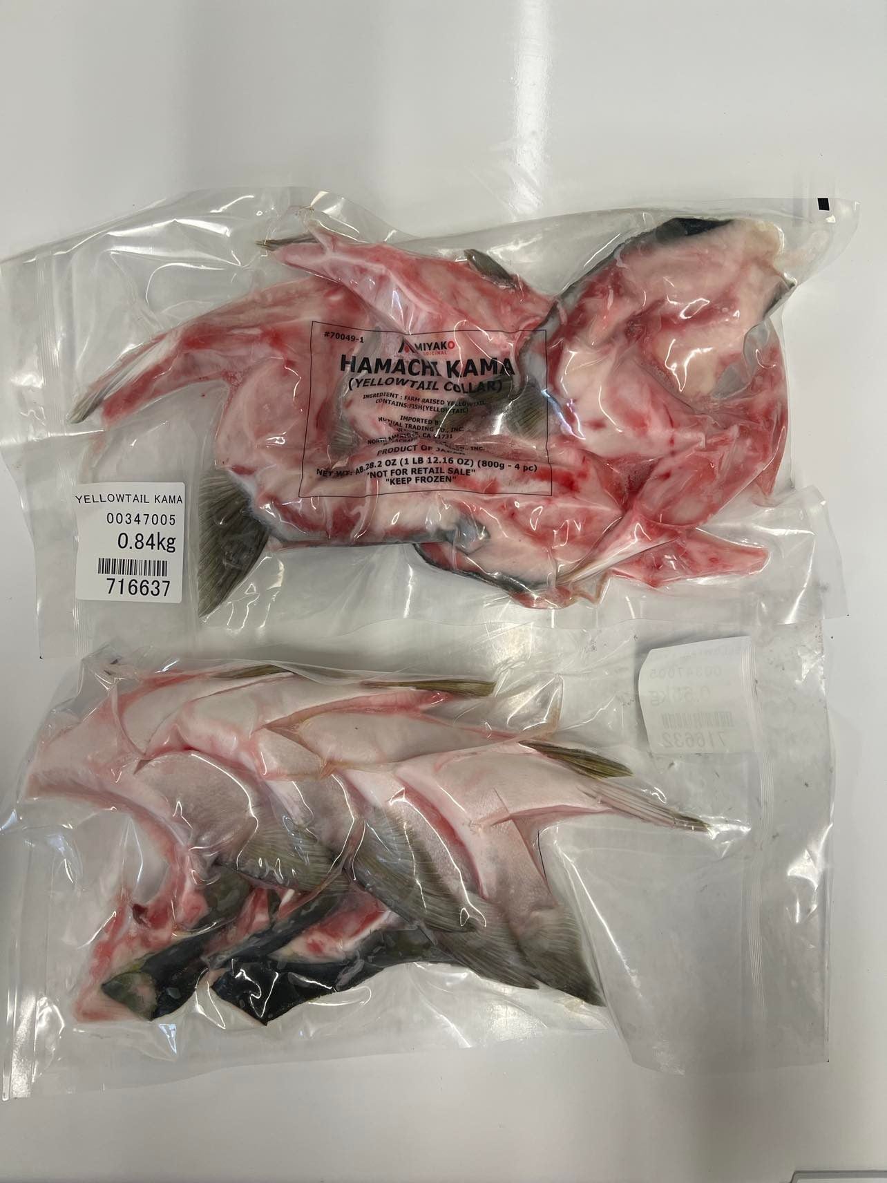 Hamachi Kama (yellowtail collars)-Hàm Cá Cam                       1.5lb-1.8lb/bag (4-5 collars)